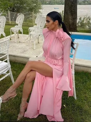 Платье длинное с рукавом