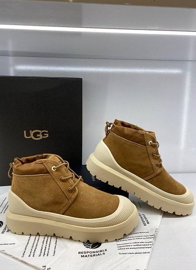 Ботинки UGG