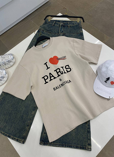 Футболка Balenciaga 