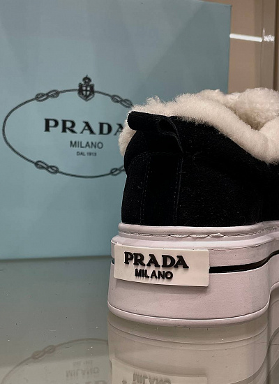 Кеды меховые Prada