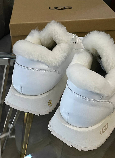 Кроссовки меховые UGG