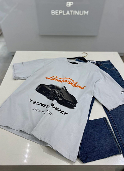 Футболка Balenciaga