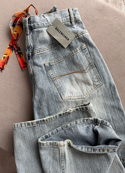 Джинсы широкие Balenciaga