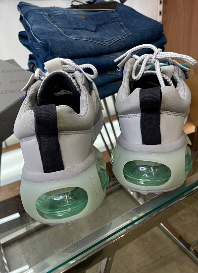 Кроссовки Nike