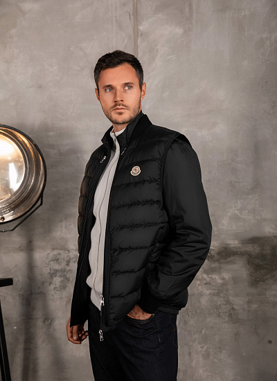 Куртка-жилет с трикотажными вставками Moncler