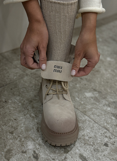 Ботинки меховые Miu Miu