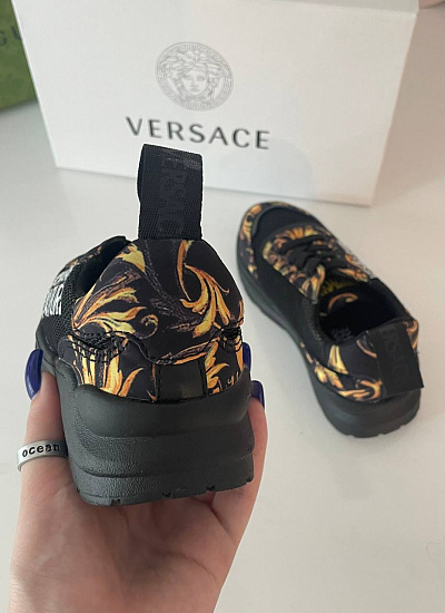 Кроссовки Versace