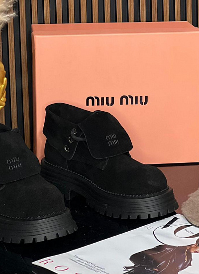 Ботинки меховые Miu Miu