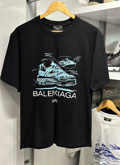 Футболка Balenciaga