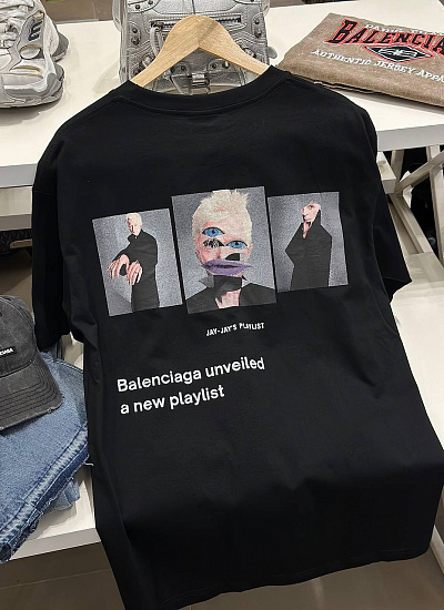 Футболка Balenciaga