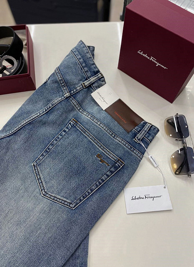 Джинсы Salvatore Ferragamo
