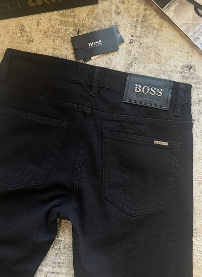 Джинсы Hugo Boss