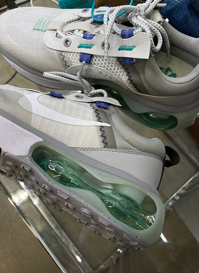Кроссовки Nike