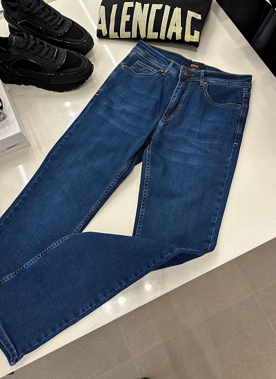 Джинсы Hugo Boss